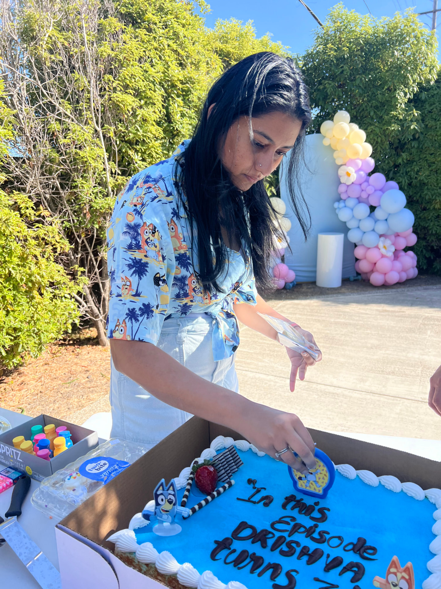 In this episode, Drishva turns 3, birthdays detail from a Katha Clicks celebration
